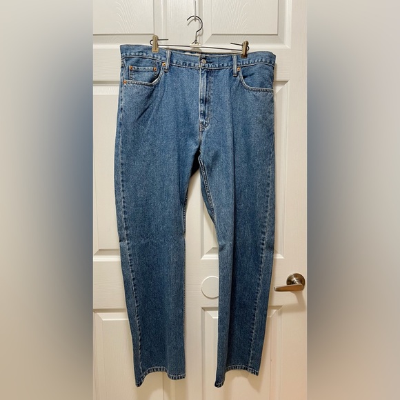 Levi's 505 Men's Jeans 40x32 Straight Fit 100% Cotton Light Wash Blue - Picture 1 of 9